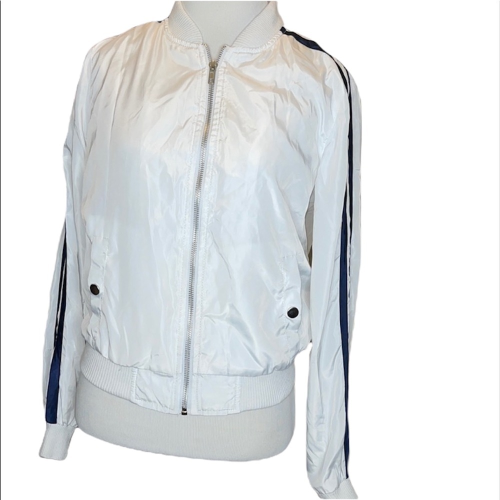 Outer Edge White Bomber Jacket Navy Blue Sleeve Stripes Full Zip Medium M